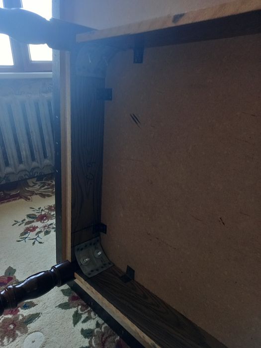 Хонтахта столли.