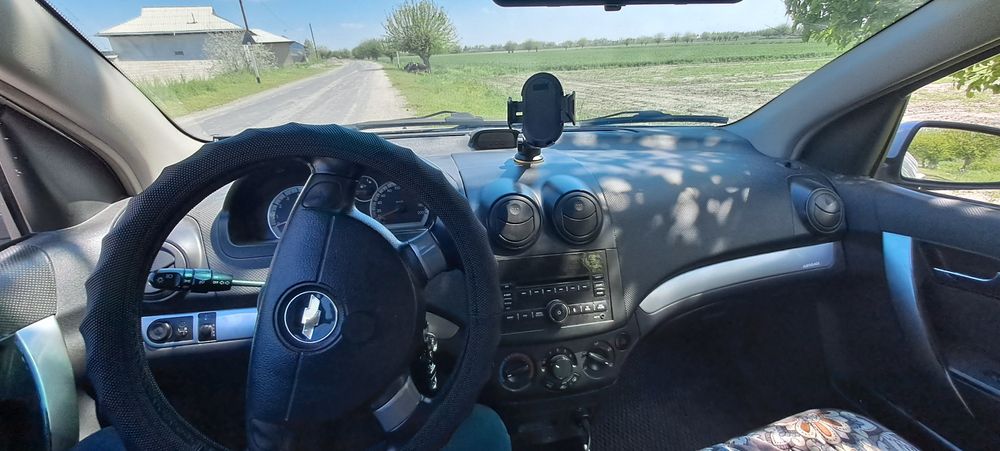 Nexia 3 avtomobil sotiladi.