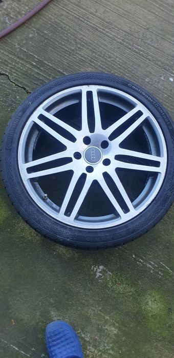 Roți Audi cu Genti de Aluminiu