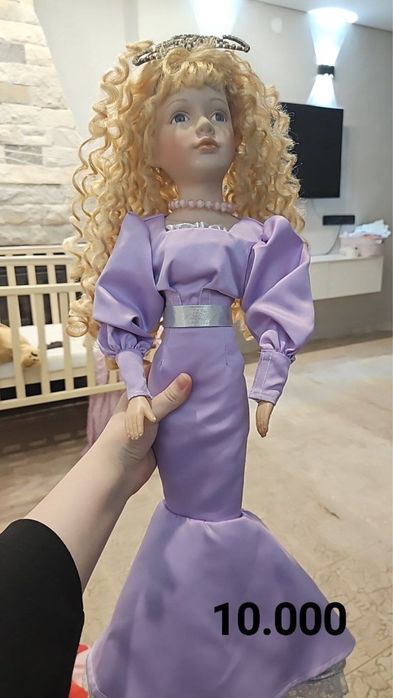 Продам фарфоровые куклы