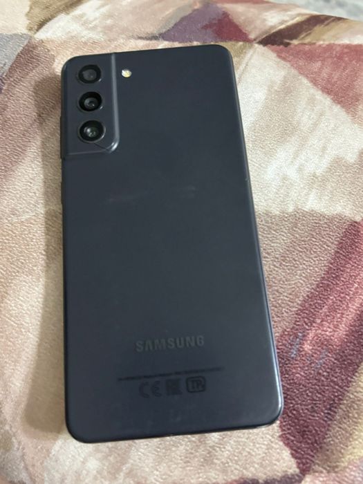 Продам Самсунг S21 FE 5G