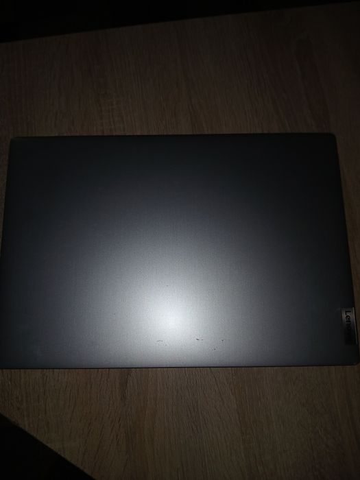 Vând Laptop Lenovo