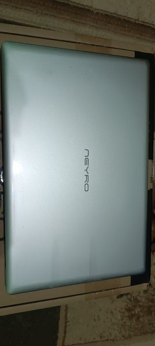 Продам ноутбук neyro