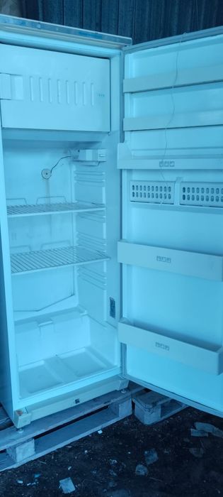 Холодильник бу в рабочем состоянии