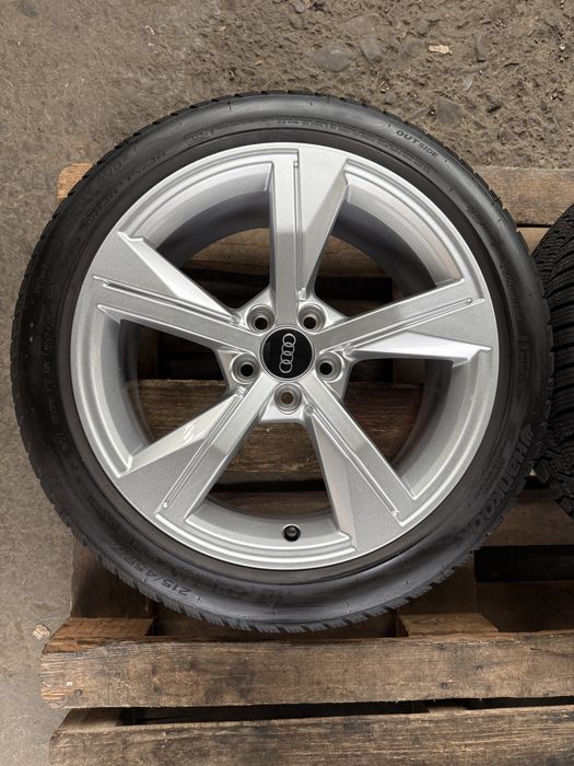 Jante originale Audi A1 Vw Polo Skoda Fabia anvelope iarna 215/45 17