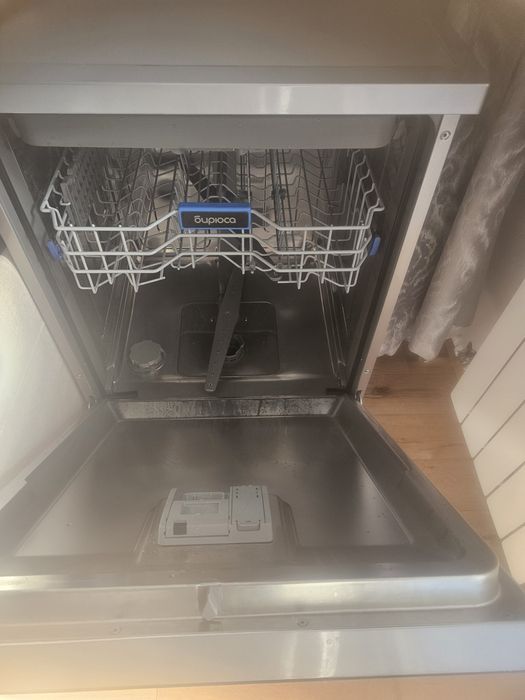 Продам посудомоечную машину