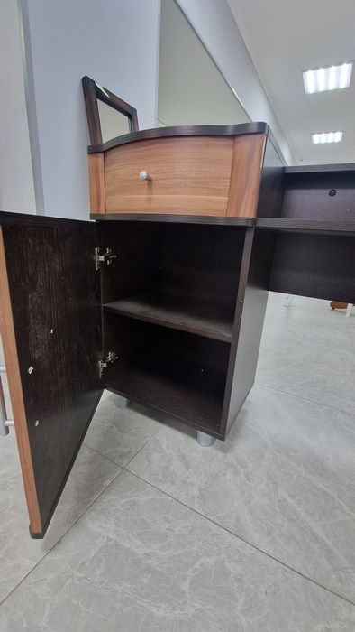 Туалетный столик