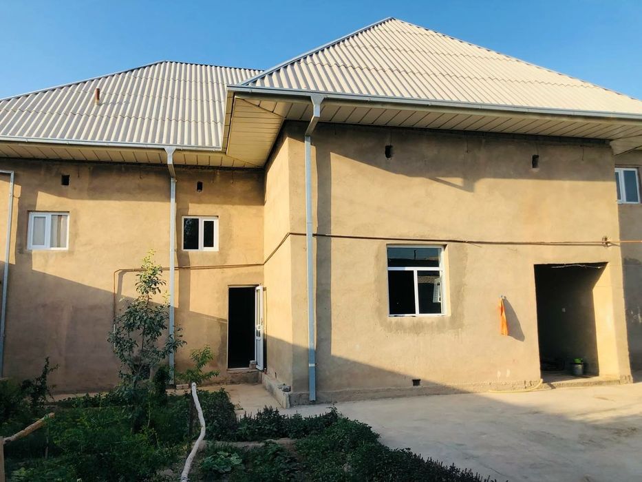 Uy sotiladi markazda