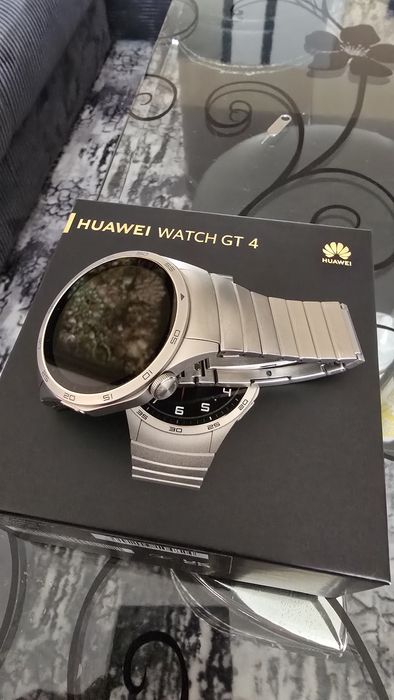 Huawei watch gt4 titan