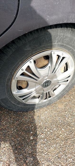 Продам колпаки 14 размер 2 шт