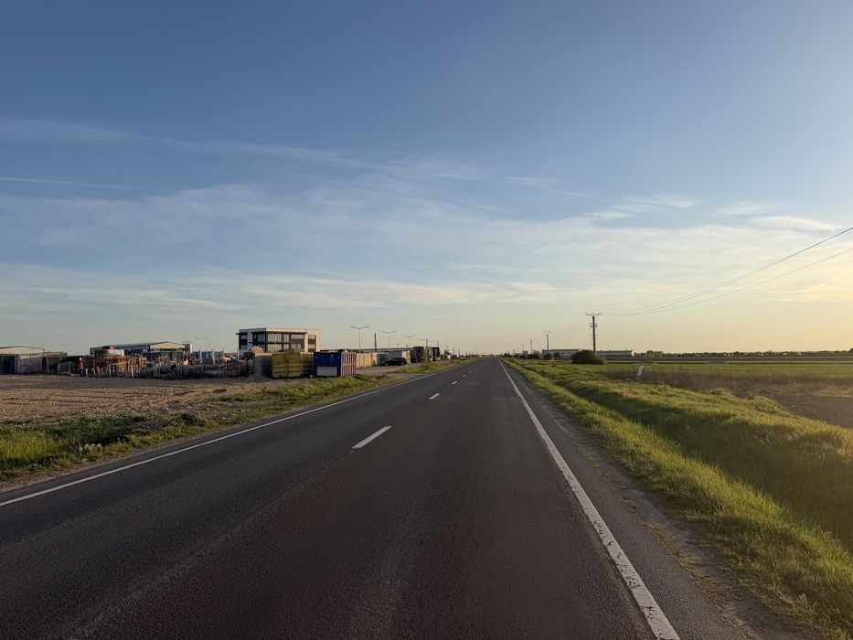 Vand teren intravilan industrial Nojorid
