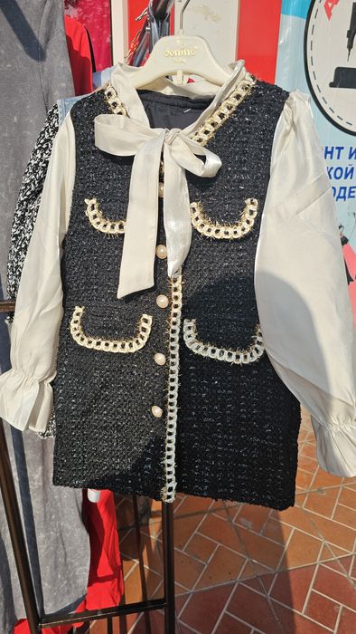 Платье твидовое с