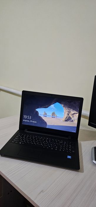 Ноутбук Lenovo (ssd 128гб)