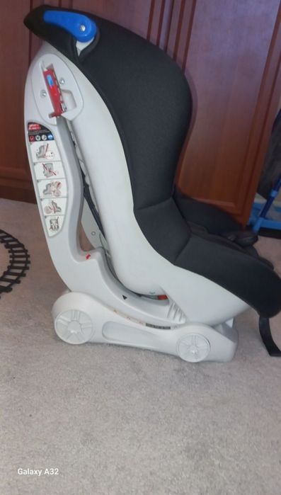 Продам автокресло от бренда burbay