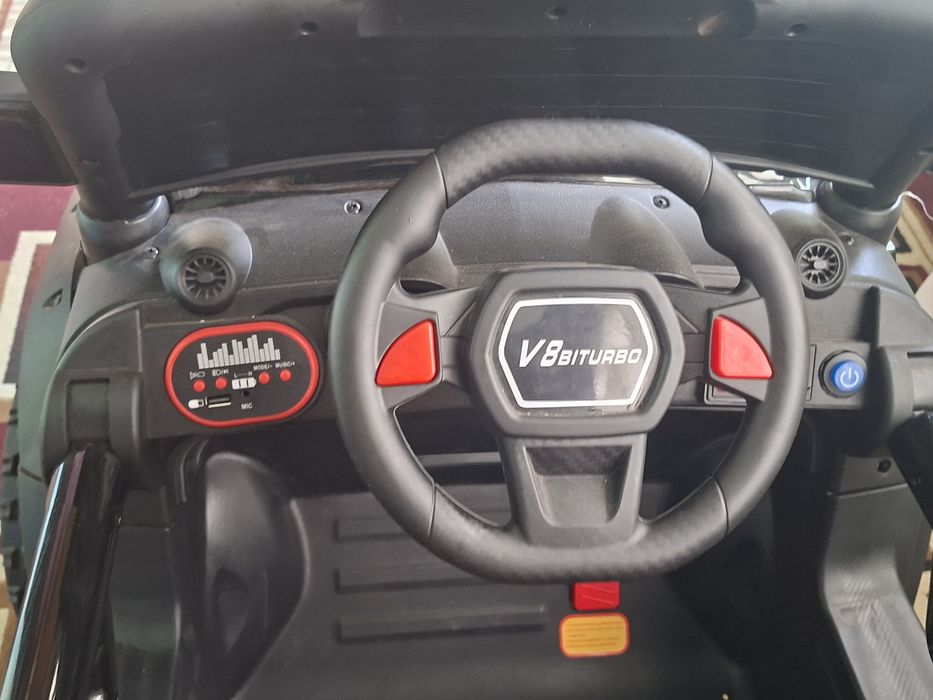 Болалар машинаси янги