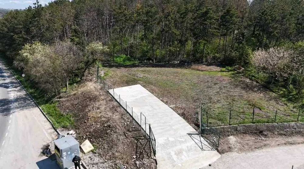 Парцел под наем