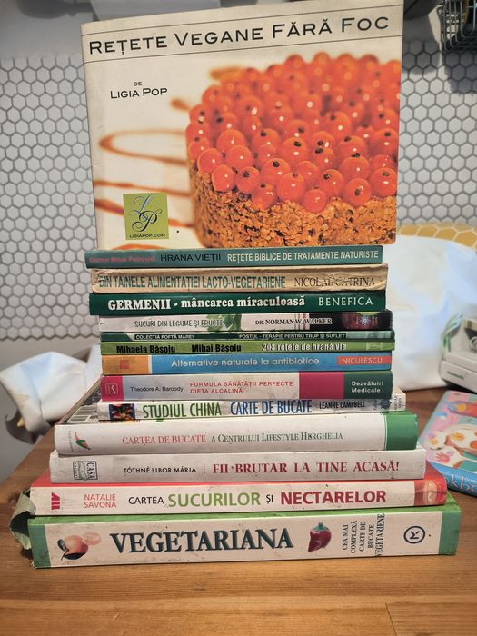 Cărți de gătit vegetariene, vegane, biblice