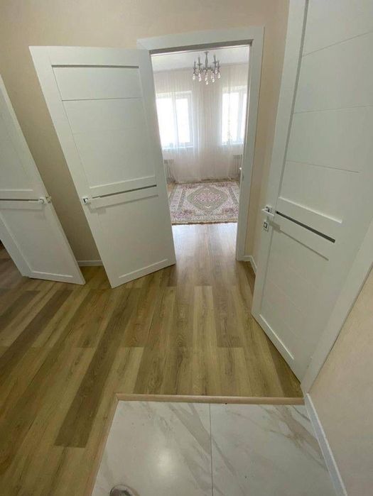 Продается евор 2 ком , раион набержной