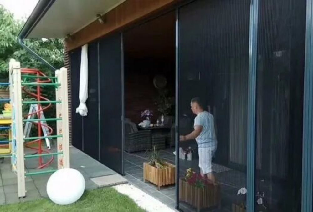 Двери плиссе беседки