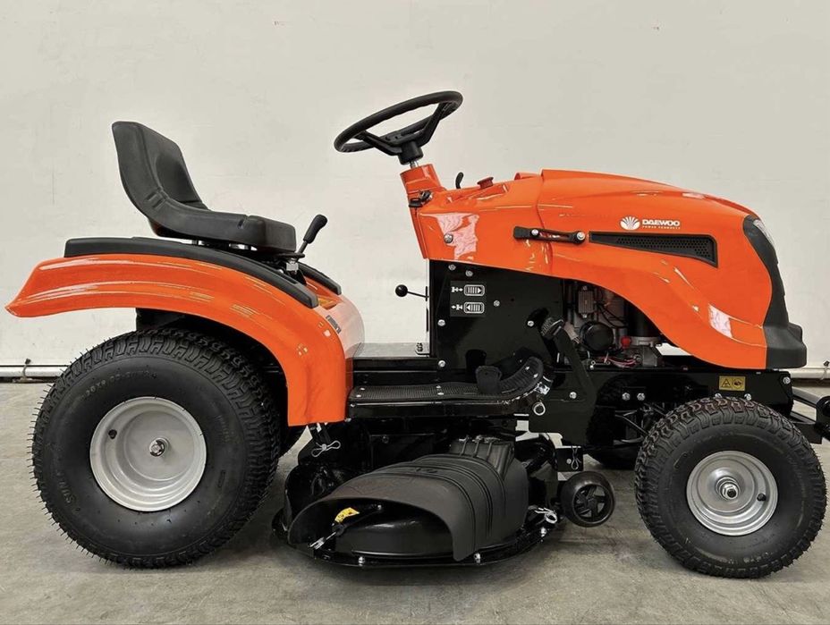 Чисто нова самоходна косачка Daewoo DA1066HX с гаранция