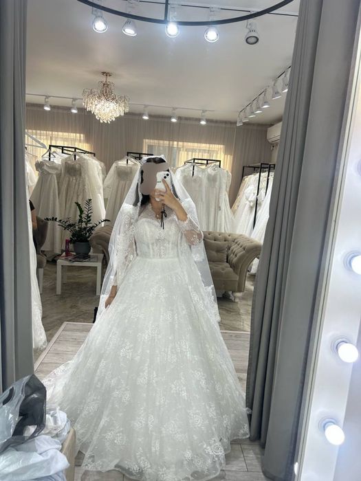 Продам свадебное платье для девушки