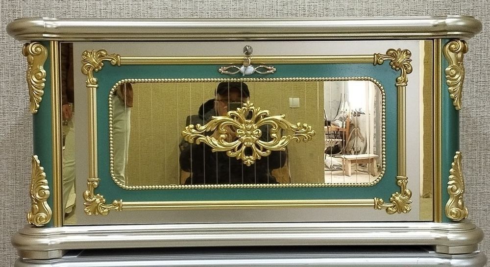 Империя сандиклари