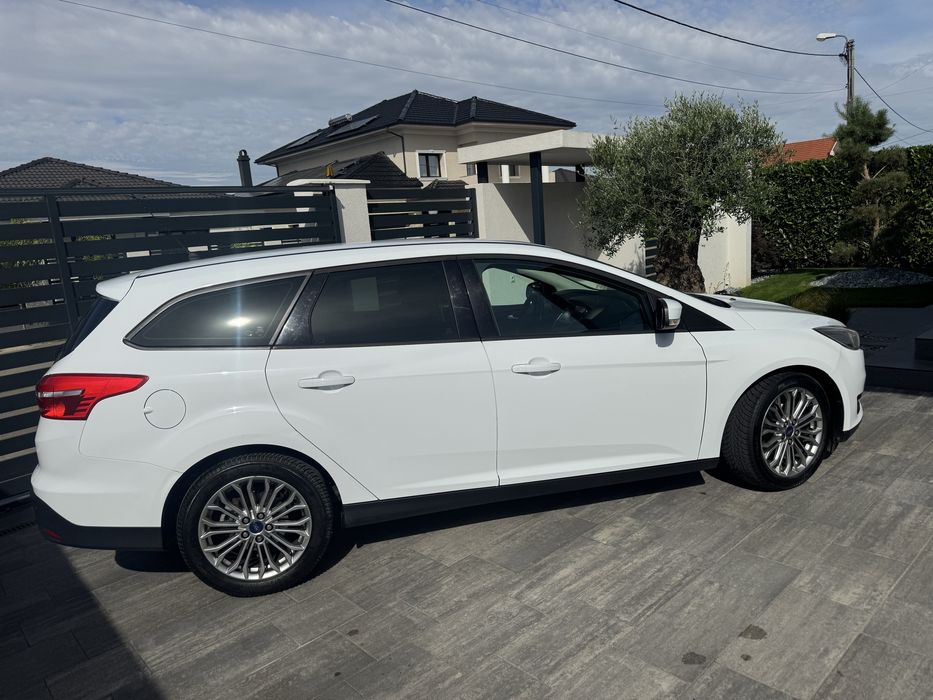 FORD Focus 2016 — imagine 5