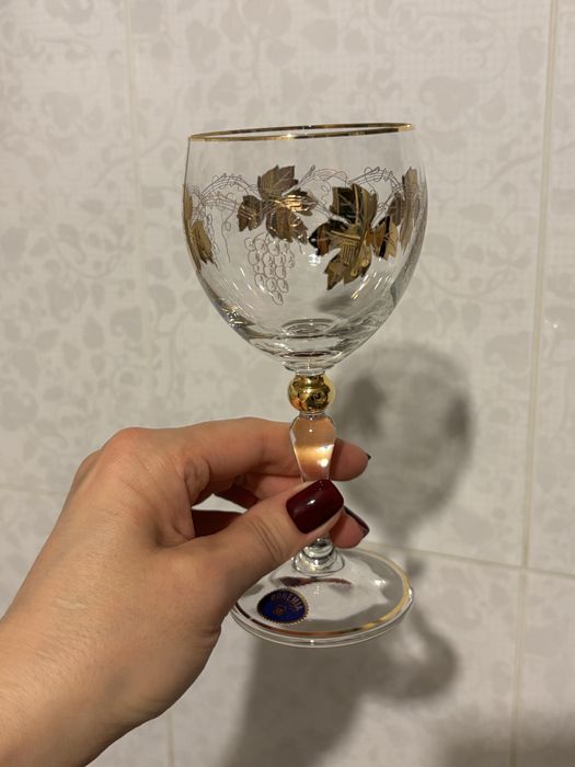 Продам бокалы для вина