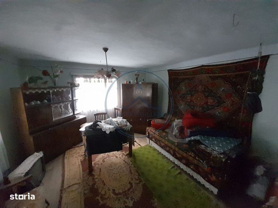 Casa traditionala cu anexe si gradina,Zona Nasaud