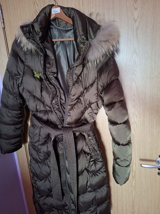 Дамско ново яке с естествен пух яка