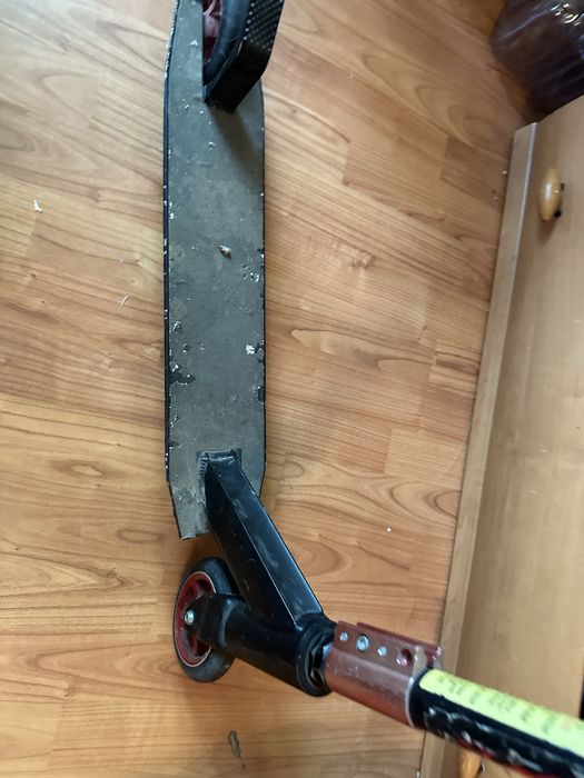 Продам трюковой самокат