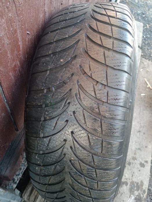 Продам шину летнюю