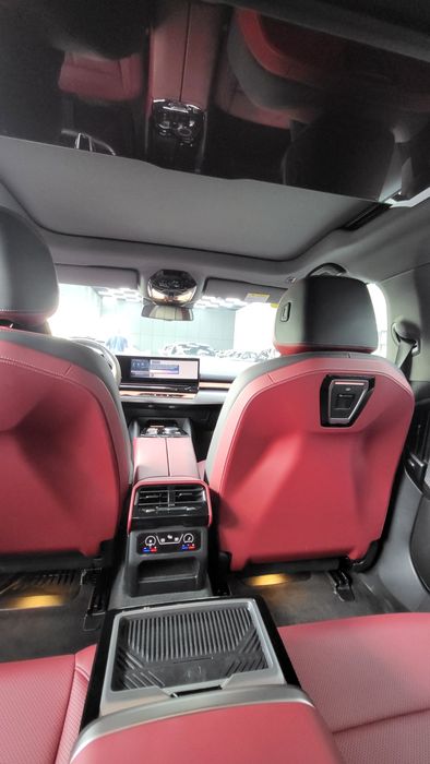 BMW i5 40L Nalichi