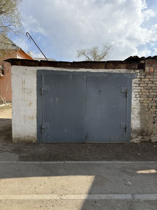 Продается гараж со смотровой ямой