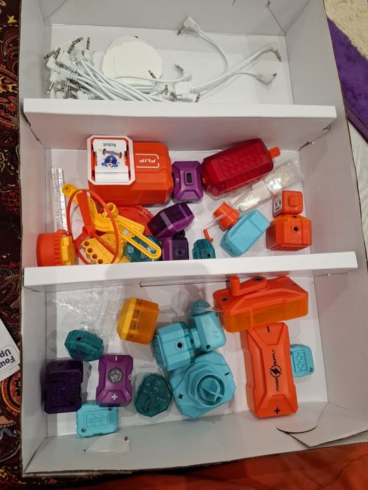 Продам конструктор для детей от 5-6 лет