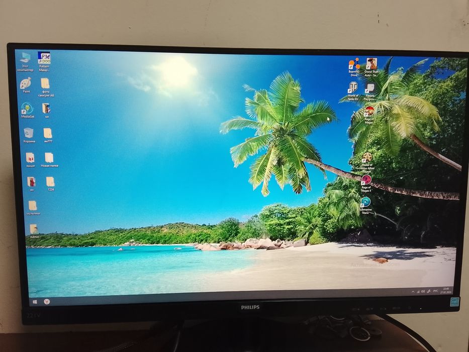 Philips монетор без рамок 22дюйма