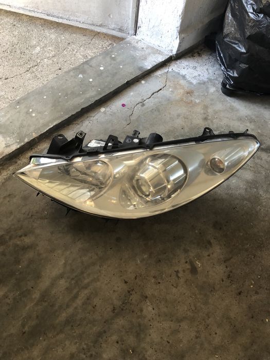 Фар за ауди А6,мерцедес Е класа211, пежо 307, голф 4