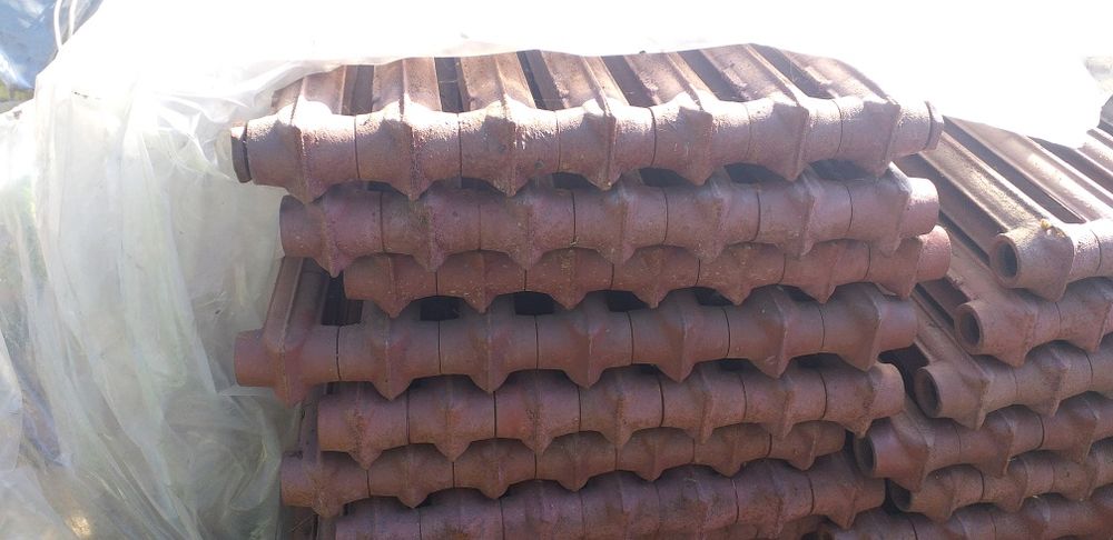 Продам батареи б/у м 80 ,м90 разные