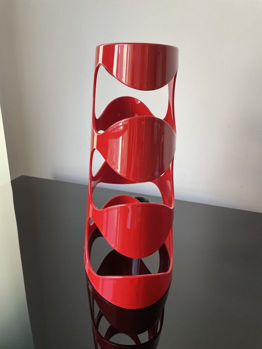 Полочки винные, корзины для белья, овощей