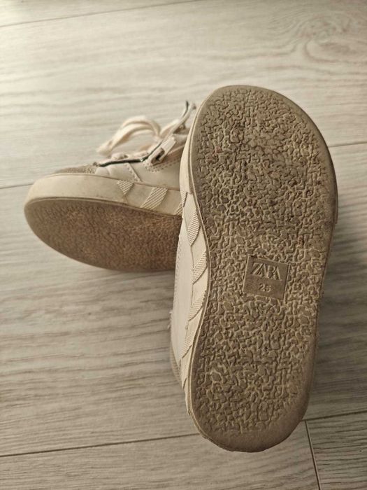 Bocanci fetita Zara 25 numar