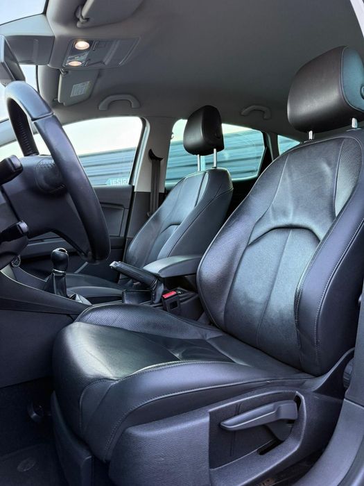 Seat Leon 1.6TDI Matrix Xenon Led Navigatie Lane Assist