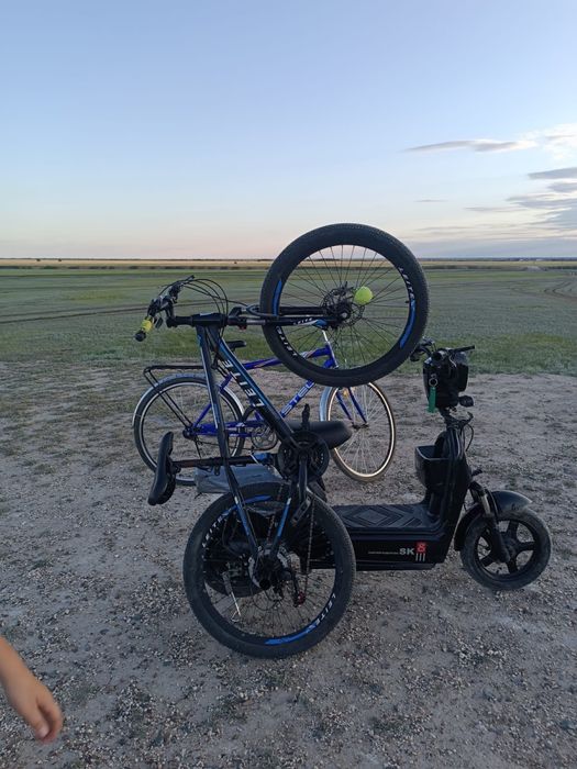 Велик и самокат