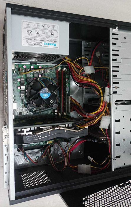 Продается системный блок i5 650/ОЗУ 4Гб/SSD 120Гб/HDD 500Гб