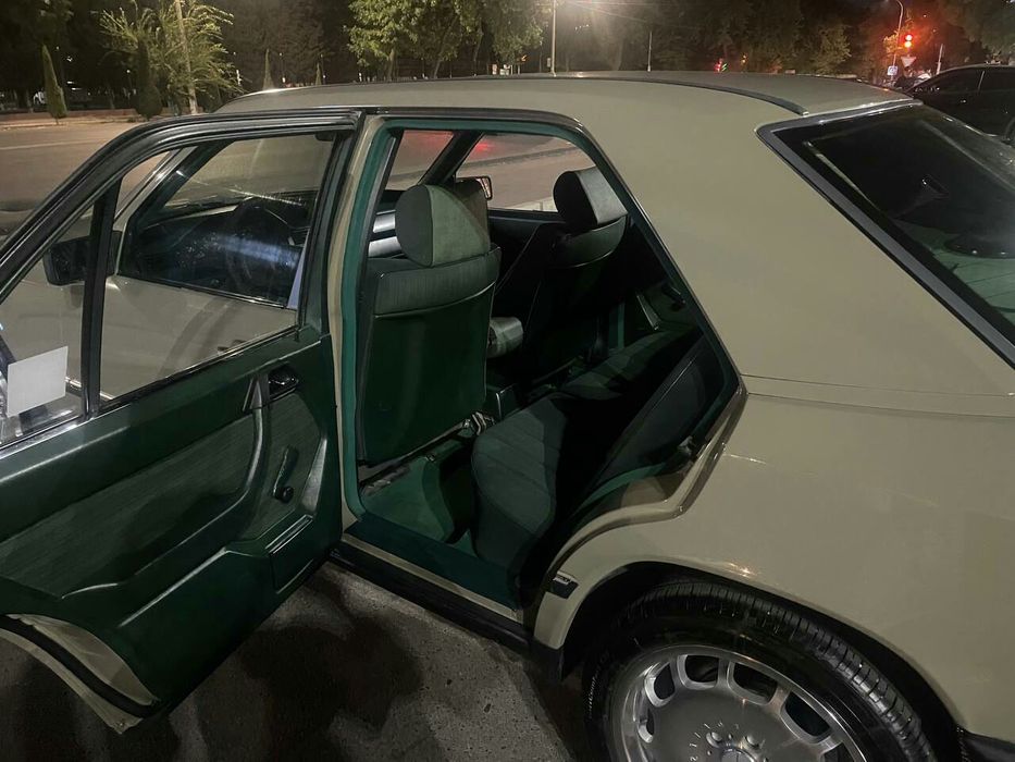 Сотилади Мерс 230  кузов 124