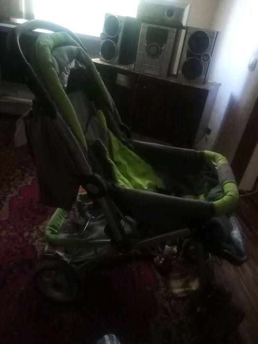 Продаю детскую коляску