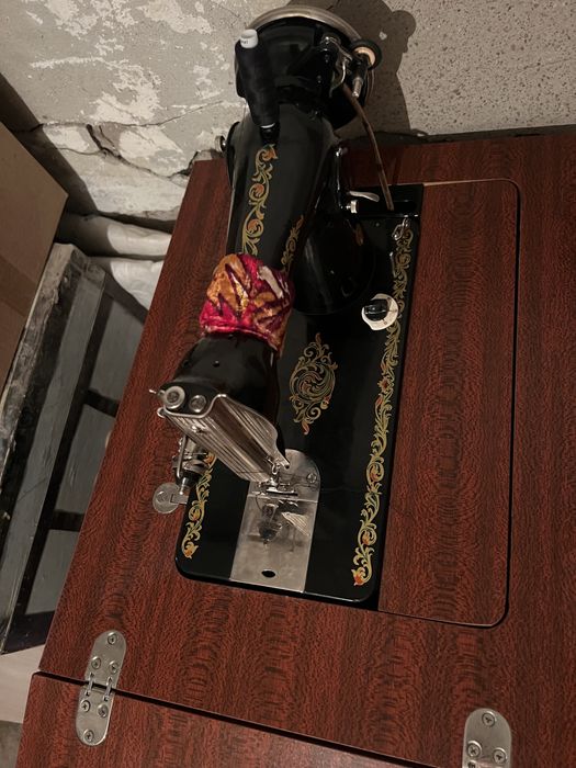 Швейная машинка Советская