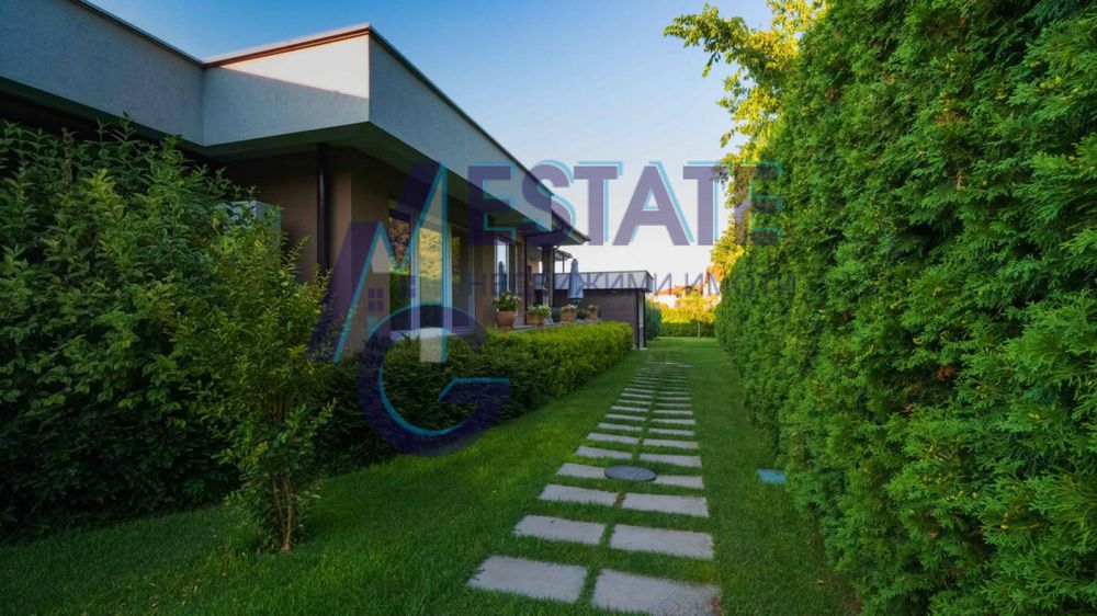 Продава се Къща в Каблешково - 300 кв.м за 1400 €/кв.м - Снимка #15