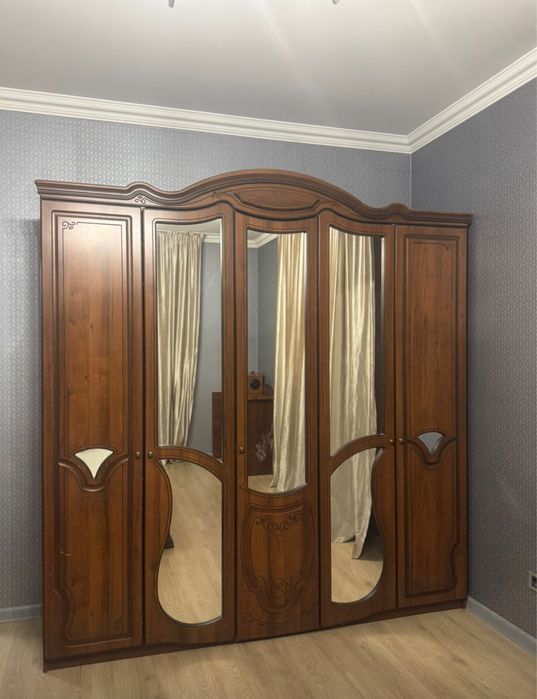 Спальный гарнитур