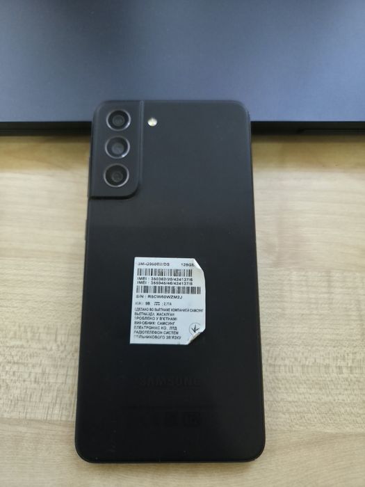 Продам Samsung Galaxy S21 FE
