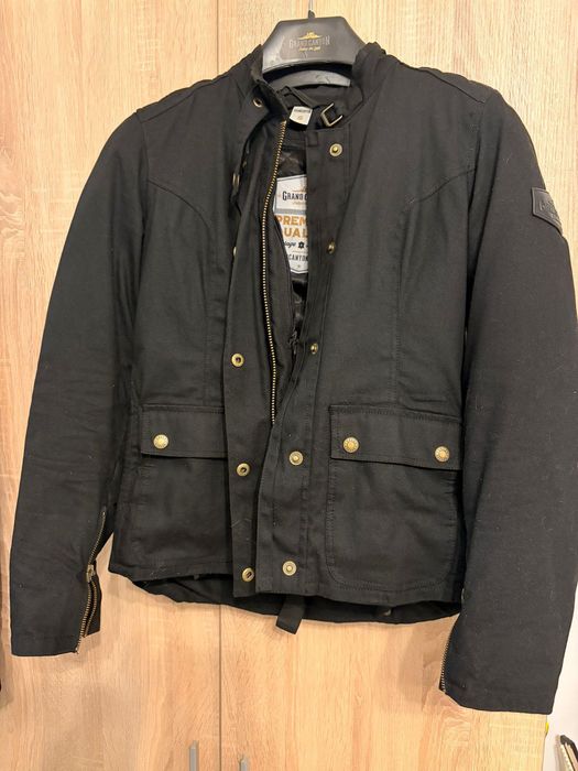 Geaca moto de dama, stare foarte buna.